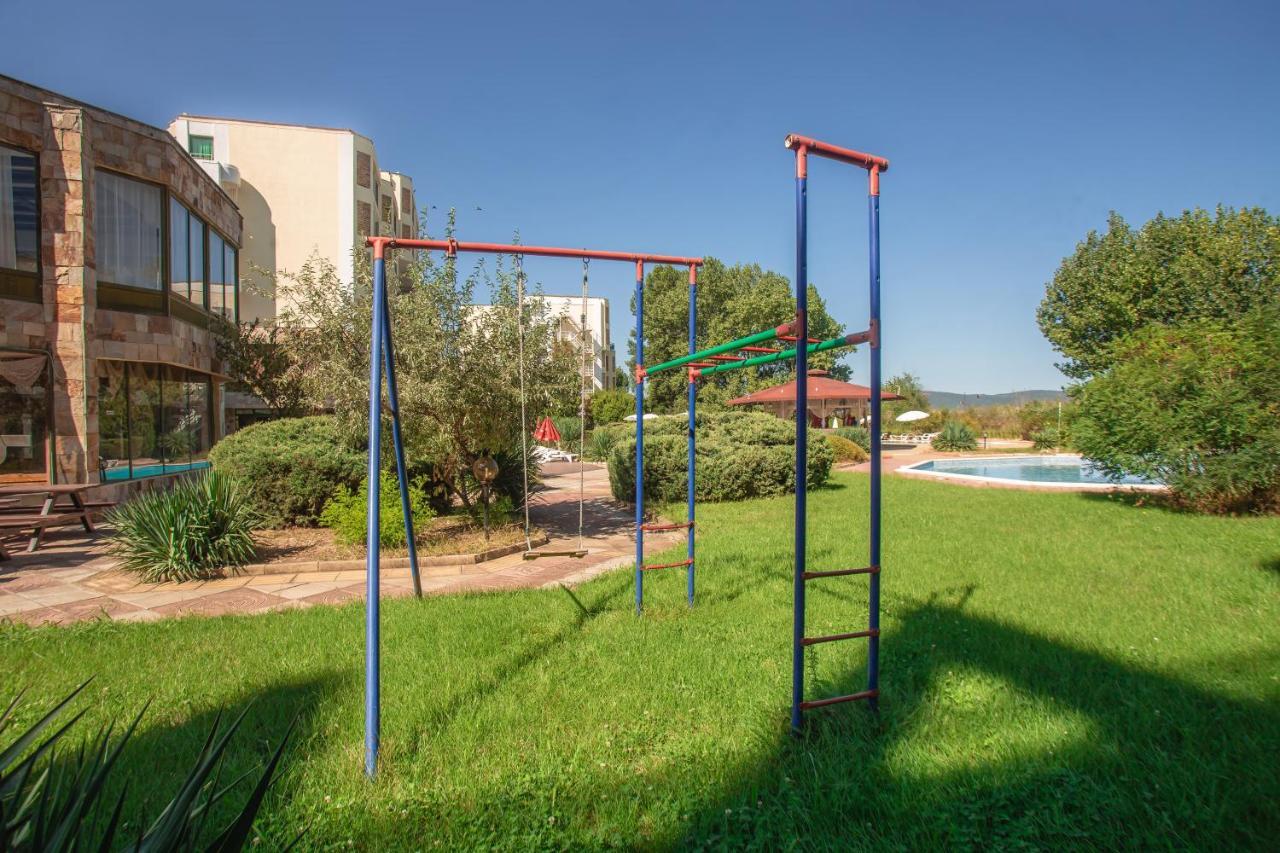 Amfibia Beach Complex Сонячний Берег Екстер'єр фото
