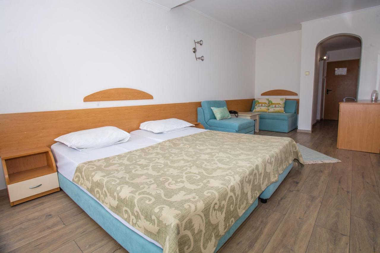 Amfibia Beach Complex Сонячний Берег Екстер'єр фото