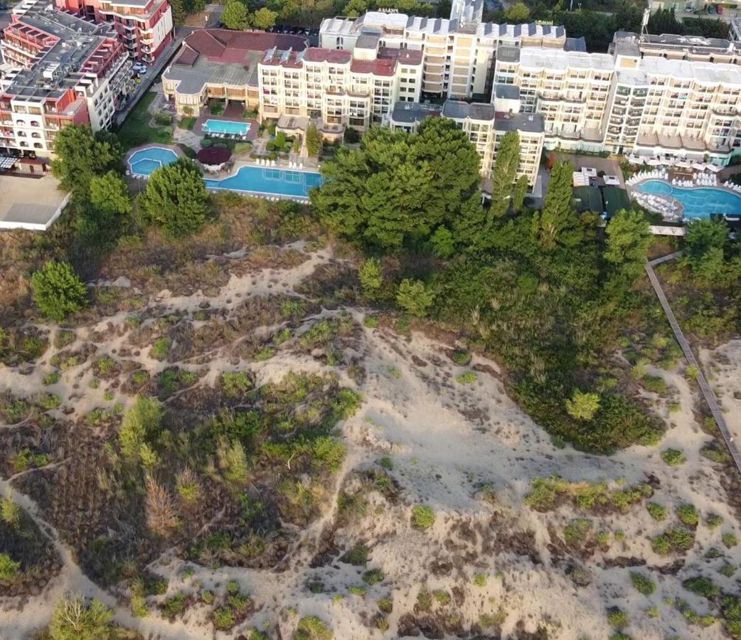 Amfibia Beach Complex Сонячний Берег Екстер'єр фото